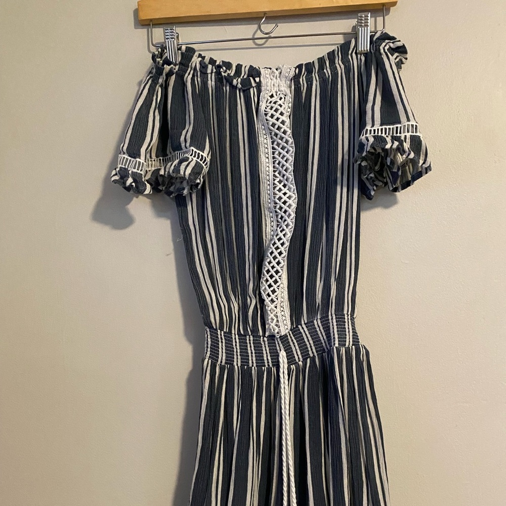 Off the shoulder cinched waist blue and white cover up